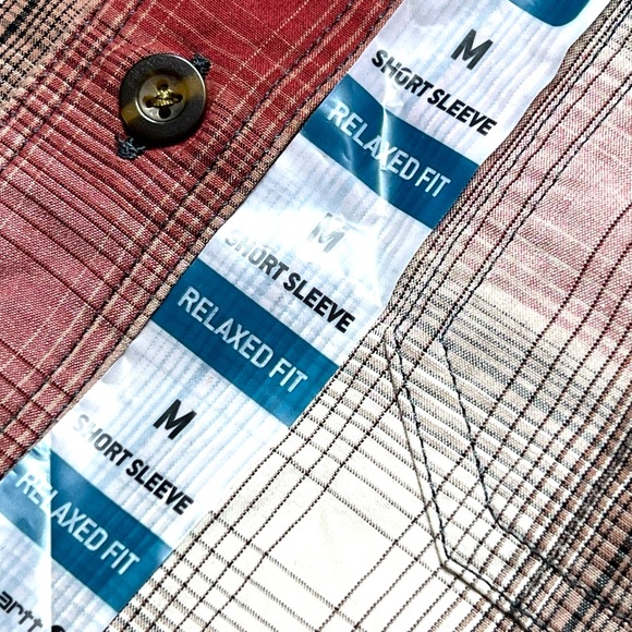 Carhartt Relaxed Fit Mid weight Short Sleeve Plaid Shirt Mens Size Medium - Picture 11 of 13